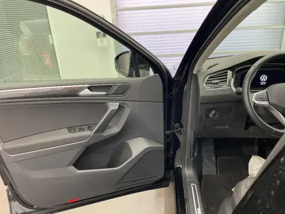 VOLKSWAGEN TIGUAN II - voiture d'occasion - Photo 15