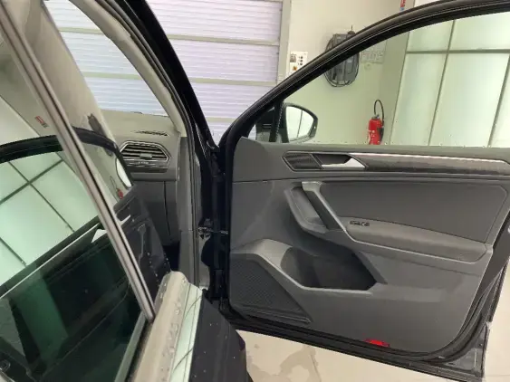 VOLKSWAGEN TIGUAN II - voiture d'occasion - Photo 16