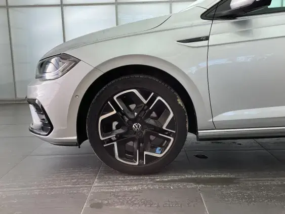 VOLKSWAGEN POLO V - voiture d'occasion - Photo 21