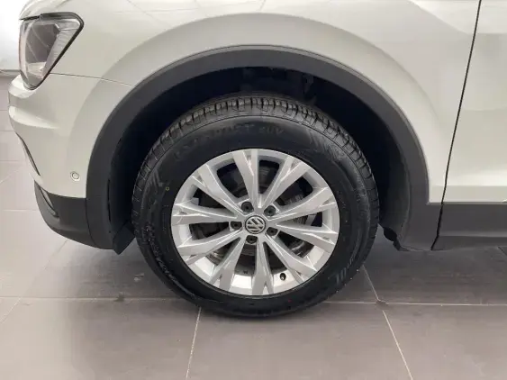 VOLKSWAGEN TIGUAN II - voiture d'occasion - Photo 20