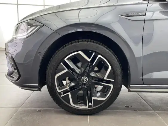 VOLKSWAGEN POLO V - voiture d'occasion - Photo 21