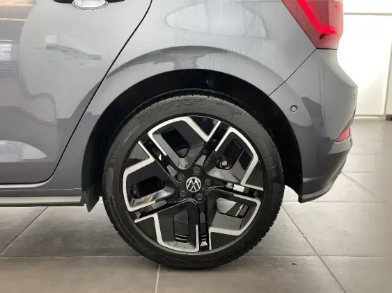 VOLKSWAGEN POLO V - voiture d'occasion - Photo 22