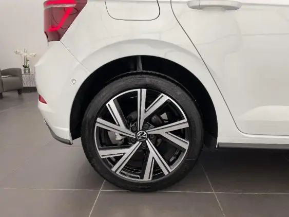 VOLKSWAGEN POLO V - voiture d'occasion - Photo 23