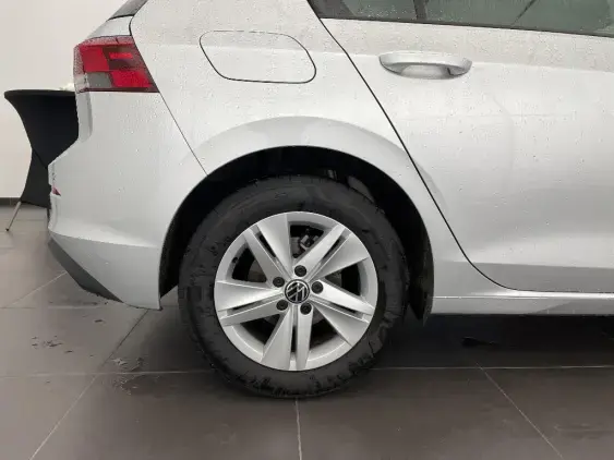 VOLKSWAGEN GOLF V - voiture d'occasion - Photo 23