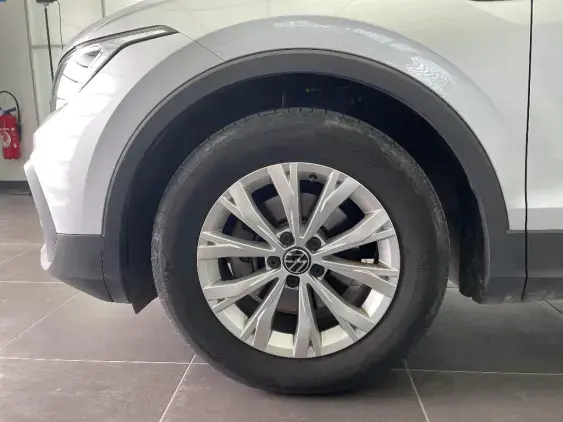 VOLKSWAGEN TIGUAN III - voiture d'occasion - Photo 20