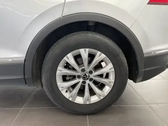 VOLKSWAGEN TIGUAN III - voiture d'occasion - Photo 21