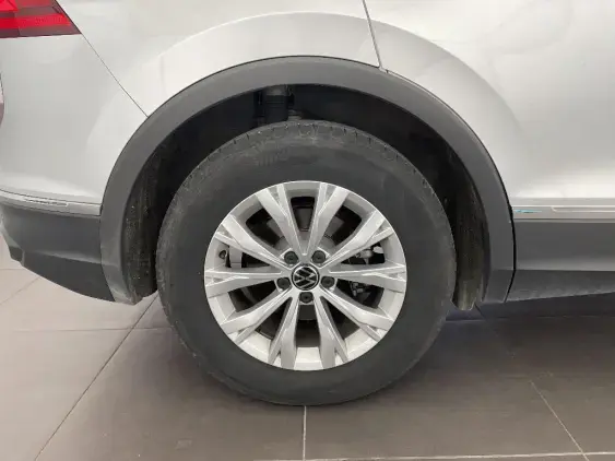 VOLKSWAGEN TIGUAN III - voiture d'occasion - Photo 22