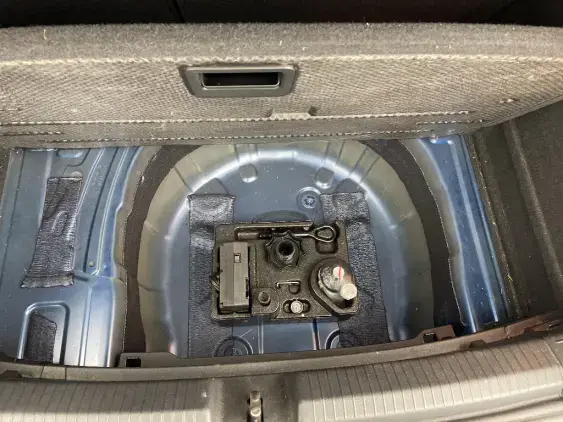 VOLKSWAGEN POLO V - voiture d'occasion - Photo 14