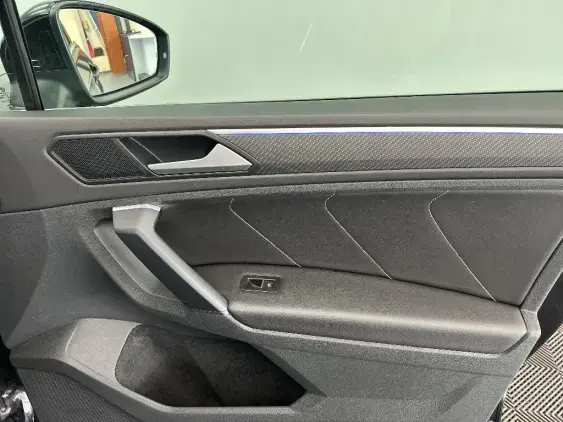 VOLKSWAGEN TIGUAN II - voiture d'occasion - Photo 20