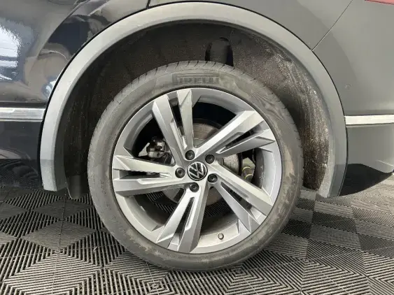 VOLKSWAGEN TIGUAN II - voiture d'occasion - Photo 24