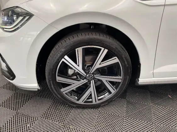 VOLKSWAGEN POLO VI - voiture d'occasion - Photo 21