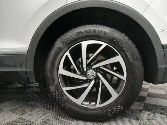 VOLKSWAGEN TIGUAN II - voiture d'occasion - Photo 23