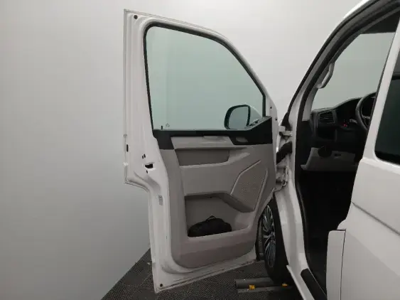 VOLKSWAGEN TRANSPORTER FG VI - voiture d'occasion - Photo 17