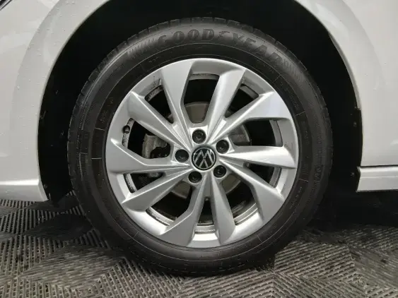 VOLKSWAGEN POLO VI - voiture d'occasion - Photo 20