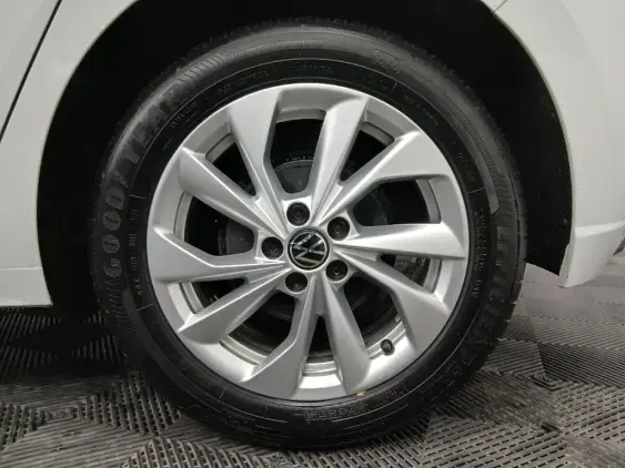 VOLKSWAGEN POLO VI - voiture d'occasion - Photo 21