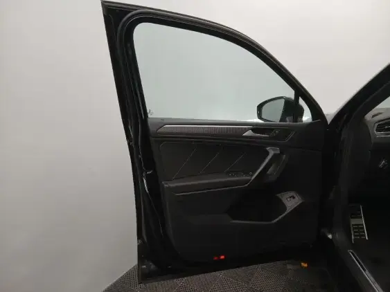 VOLKSWAGEN TIGUAN ALLSPACE - voiture d'occasion - Photo 17