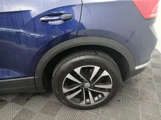 VOLKSWAGEN T-ROC - voiture d'occasion - Photo 22