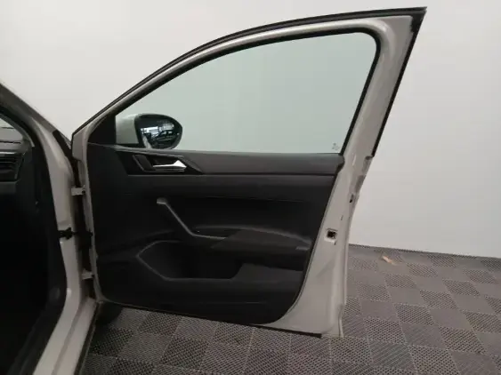 VOLKSWAGEN TAIGO - voiture d'occasion - Photo 19