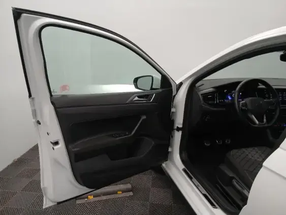 VOLKSWAGEN POLO VI - voiture d'occasion - Photo 17