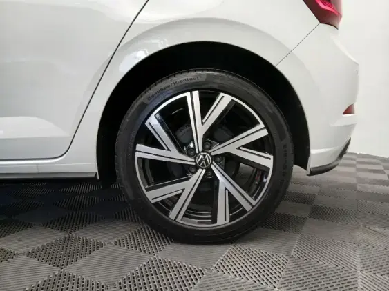 VOLKSWAGEN POLO VI - voiture d'occasion - Photo 21