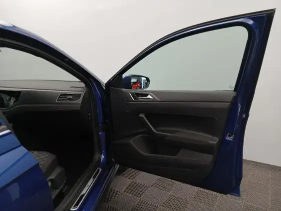 VOLKSWAGEN POLO VI - voiture d'occasion - Photo 18