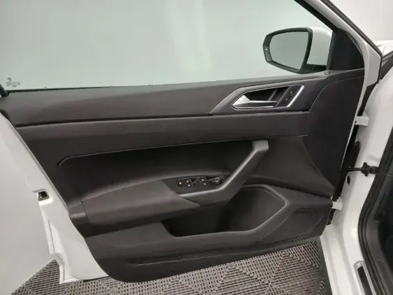 VOLKSWAGEN POLO VI - voiture d'occasion - Photo 17