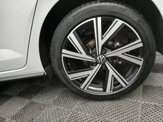 VOLKSWAGEN POLO VI - voiture d'occasion - Photo 21