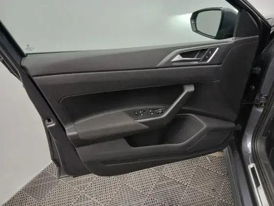 VOLKSWAGEN POLO VI - voiture d'occasion - Photo 17