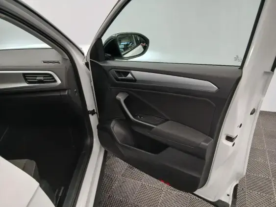 VOLKSWAGEN T-ROC - voiture d'occasion - Photo 17