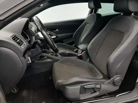 VOLKSWAGEN SCIROCCO II - voiture d'occasion - Photo 16