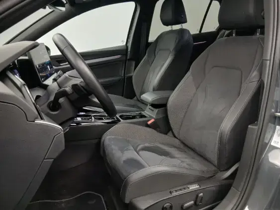 VOLKSWAGEN GOLF VIII - voiture d'occasion - Photo 16