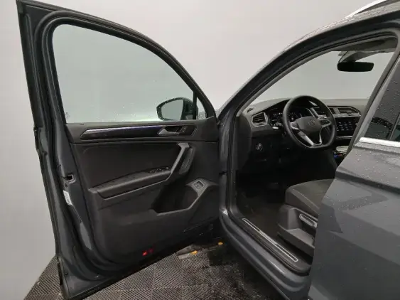 VOLKSWAGEN TIGUAN II - voiture d'occasion - Photo 17