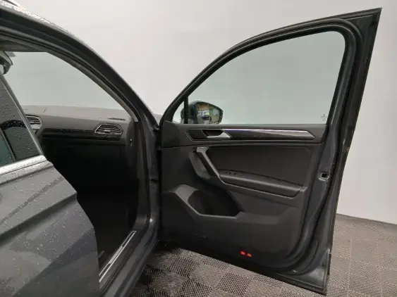 VOLKSWAGEN TIGUAN II - voiture d'occasion - Photo 18