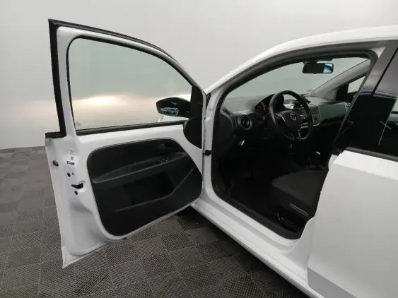 VOLKSWAGEN E-UP! II - voiture d'occasion - Photo 17