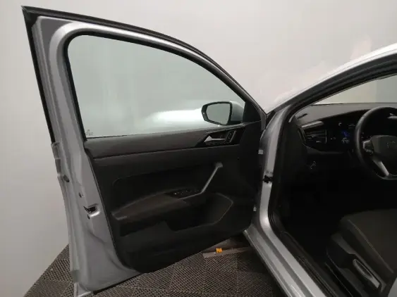 VOLKSWAGEN POLO VI - voiture d'occasion - Photo 17