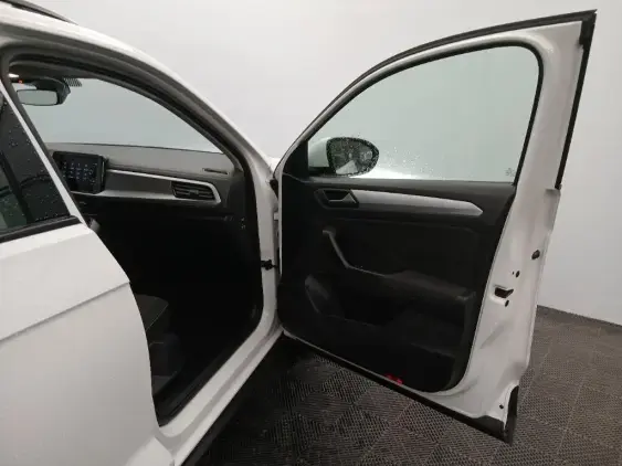 VOLKSWAGEN T-ROC - voiture d'occasion - Photo 19