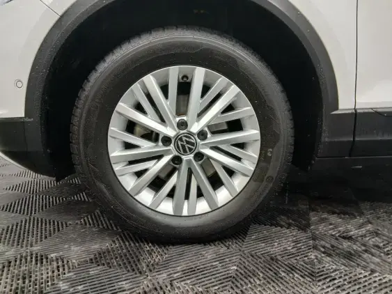 VOLKSWAGEN T-ROC - voiture d'occasion - Photo 21