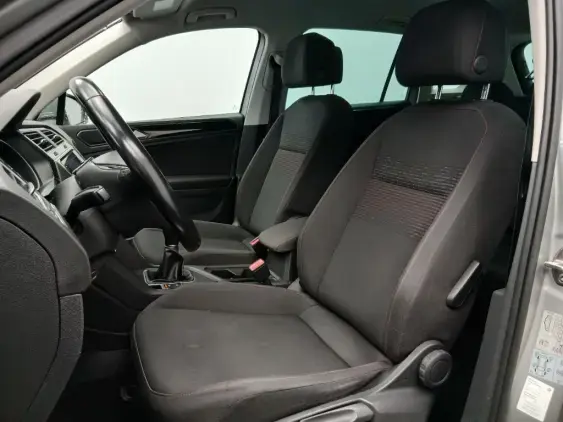 VOLKSWAGEN TIGUAN II - voiture d'occasion - Photo 17