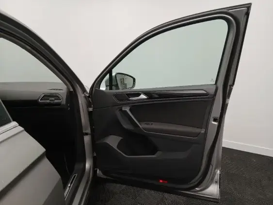 VOLKSWAGEN TIGUAN II - voiture d'occasion - Photo 19