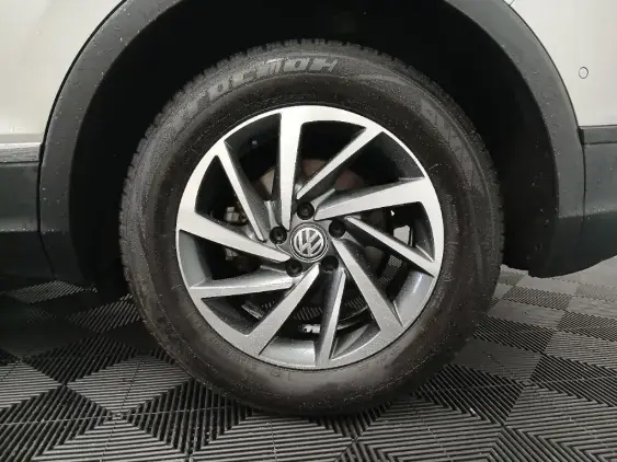 VOLKSWAGEN TIGUAN II - voiture d'occasion - Photo 22
