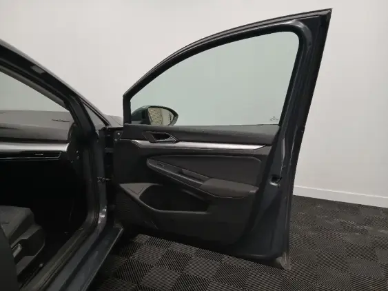 VOLKSWAGEN GOLF VIII - voiture d'occasion - Photo 19