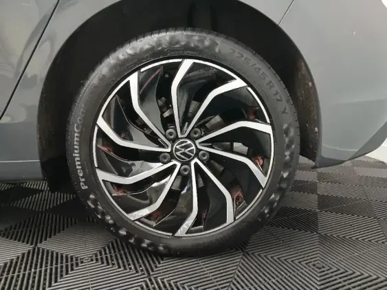 VOLKSWAGEN GOLF VIII - voiture d'occasion - Photo 22