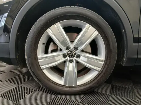 VOLKSWAGEN TIGUAN II - voiture d'occasion - Photo 20