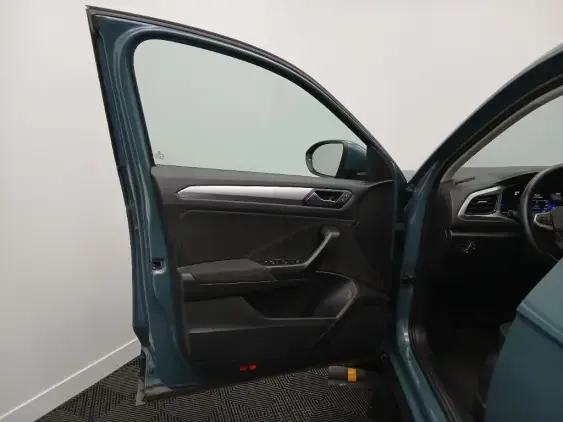 VOLKSWAGEN T-ROC - voiture d'occasion - Photo 18