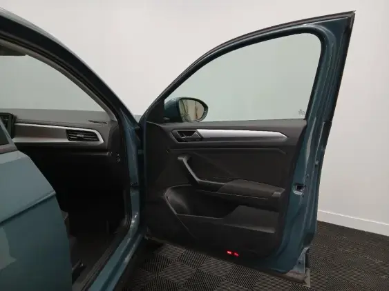 VOLKSWAGEN T-ROC - voiture d'occasion - Photo 19