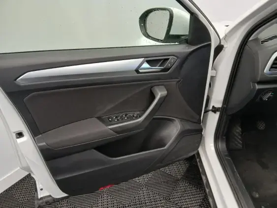 VOLKSWAGEN T-ROC - voiture d'occasion - Photo 17