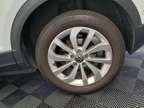 VOLKSWAGEN T-ROC - voiture d'occasion - Photo 21