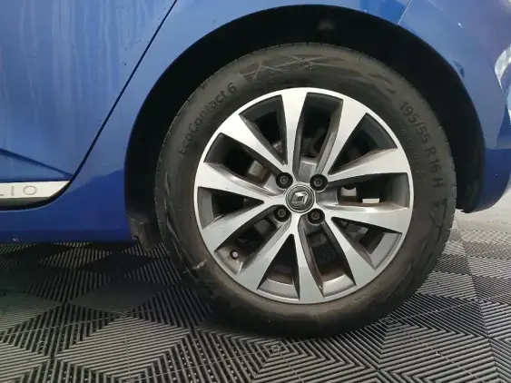 RENAULT CLIO V - voiture d'occasion - Photo 22