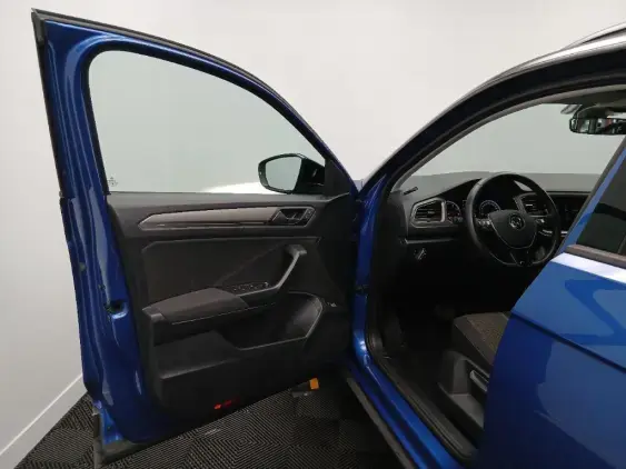 VOLKSWAGEN T-ROC - voiture d'occasion - Photo 17