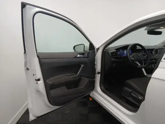 VOLKSWAGEN POLO VI - voiture d'occasion - Photo 17